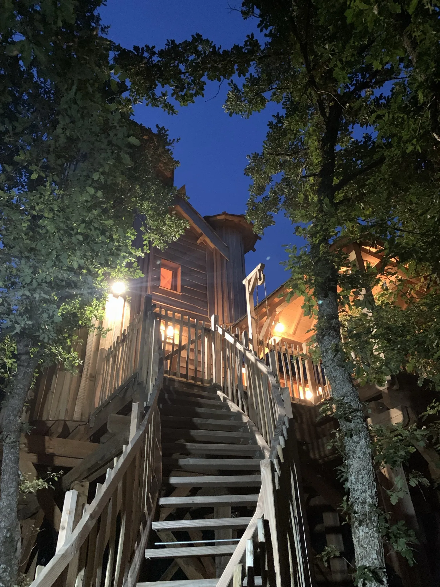 Cabane château Aulteribe du Peydébé à Vieille-Brioude, photo 2
