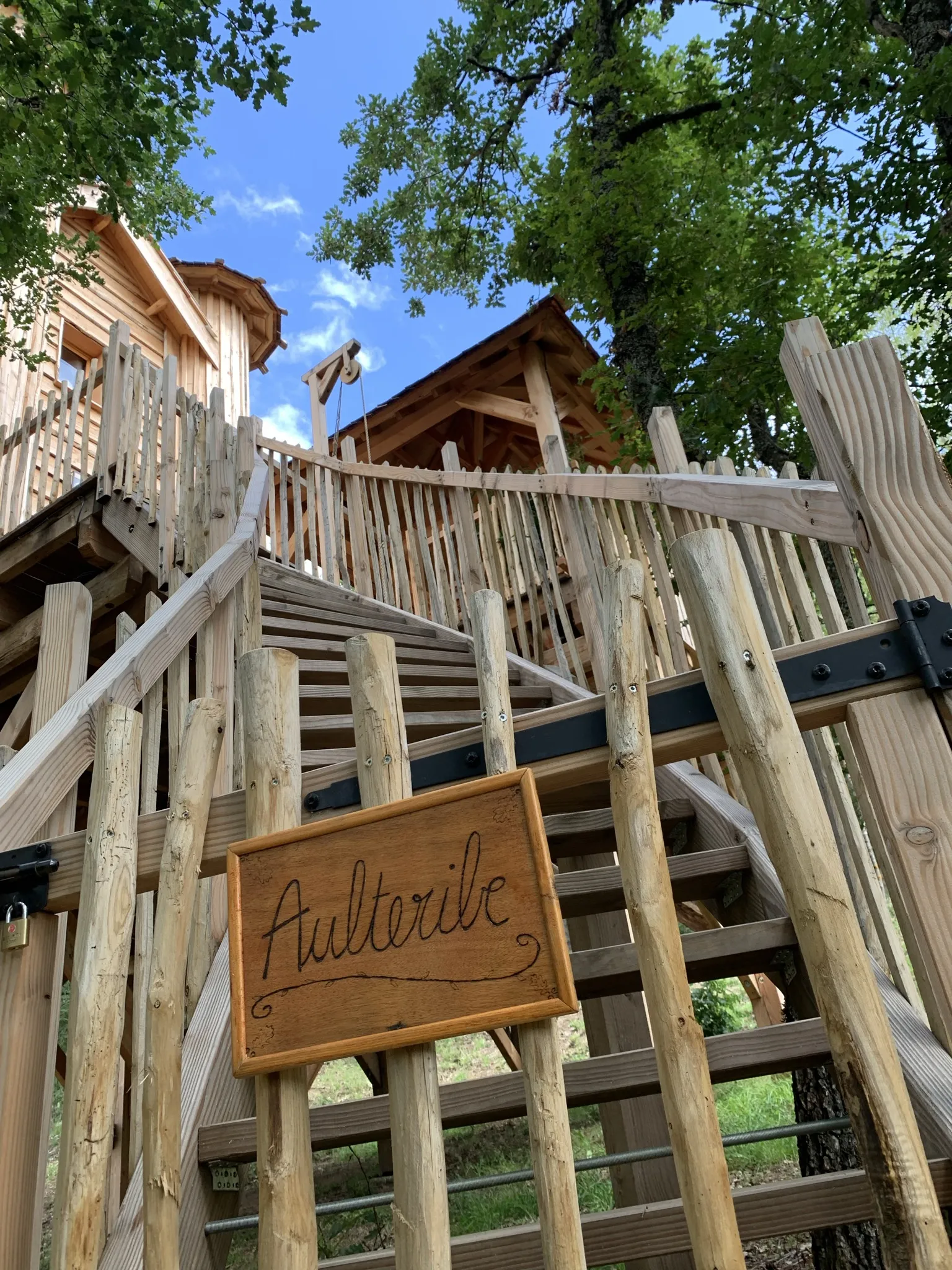Cabane château Aulteribe du Peydébé à Vieille-Brioude, photo 5