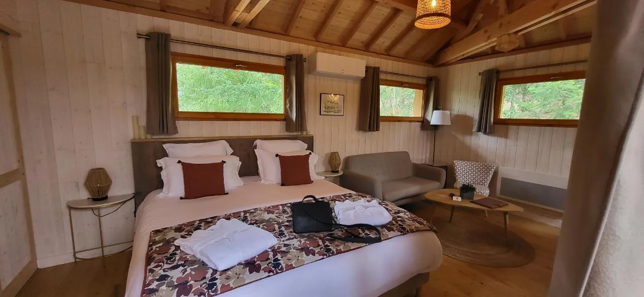 Cabane château Aulteribe du Peydébé à Vieille-Brioude, photo 7