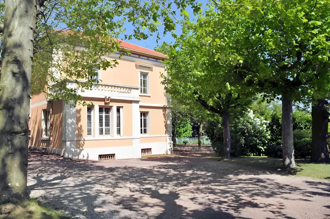 Le Castel, chambre ou suite de château à Rillieux-la-Pape