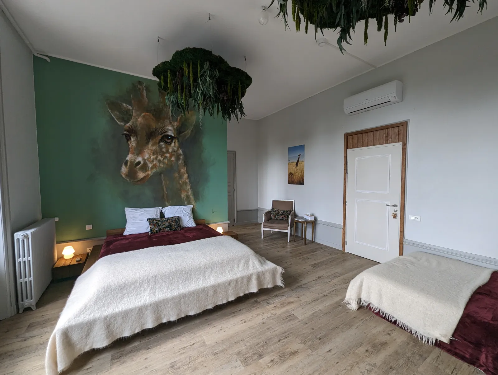 Chambre Rêve de Girafe, manoir à Parentignat