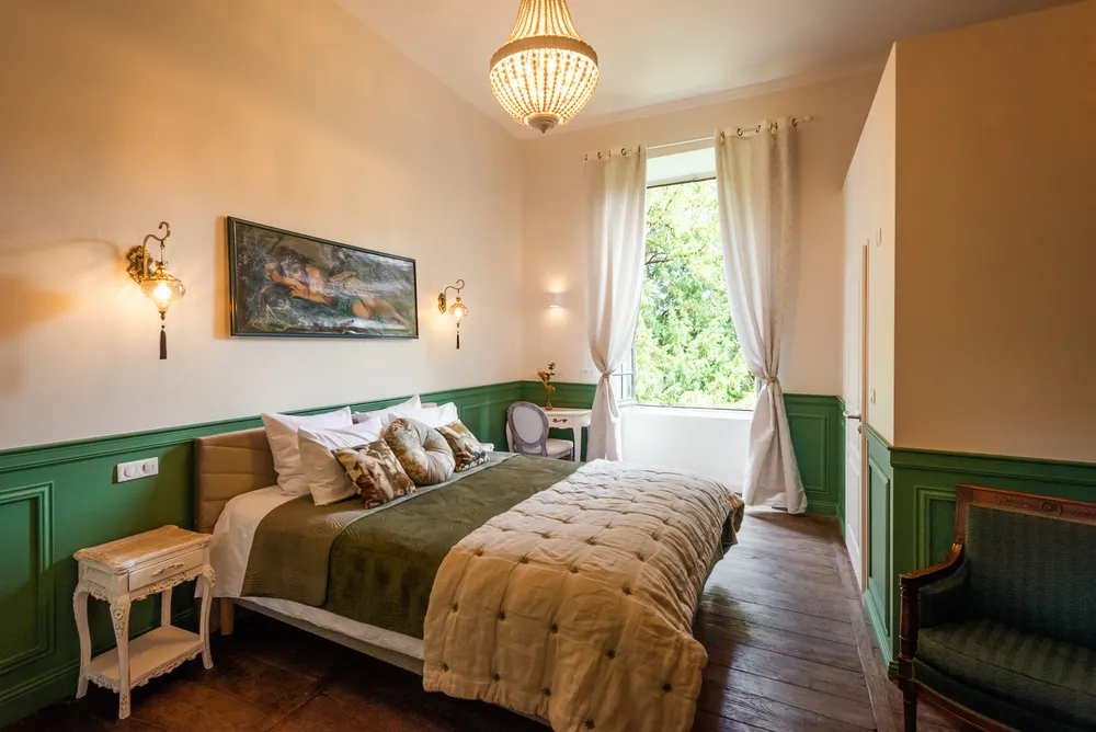 Chambre Léda du Manoir de Laroque Delprat, manoir à Autoire