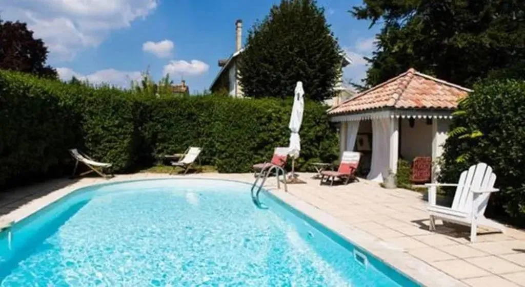Château Beauséjour, chambre ou suite de château à Listrac-Médoc