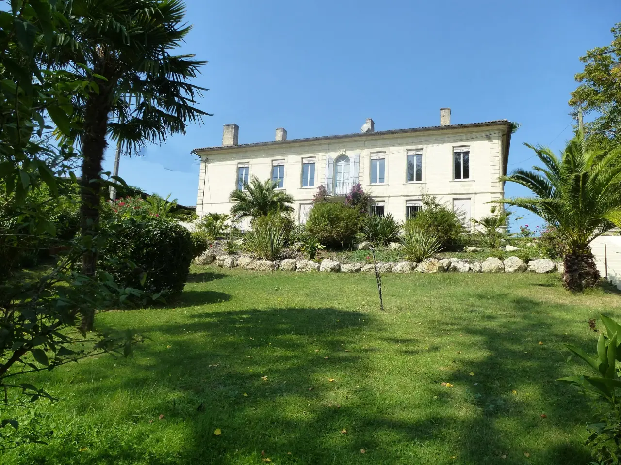 Château Bouchereau, château entier à Caudrot