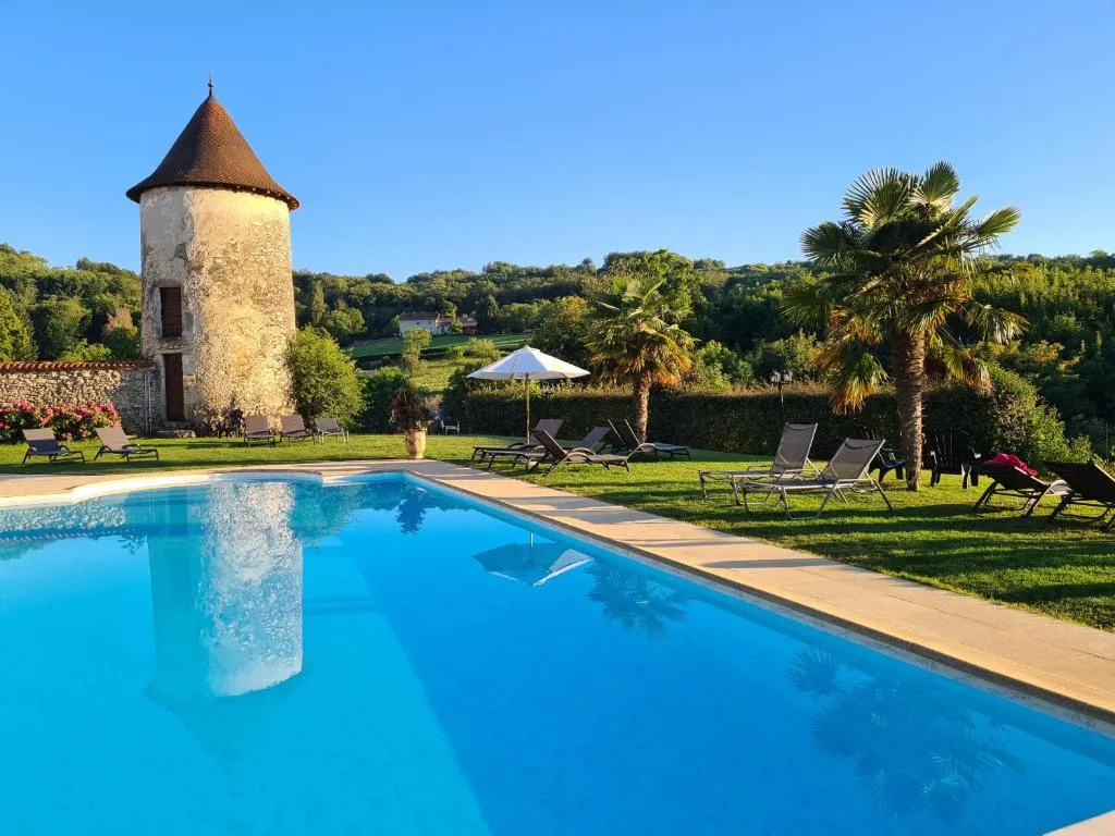 Château Chapeau Cornu à Vignieu, photo 3