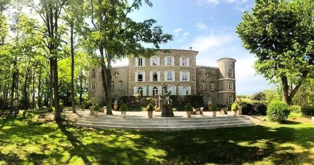 Château Chavagnac, gîte de château à Lemps