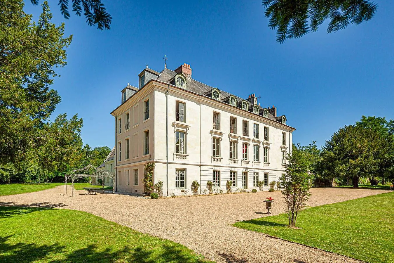 Château Cœur, château entier à La Croix-en-Touraine