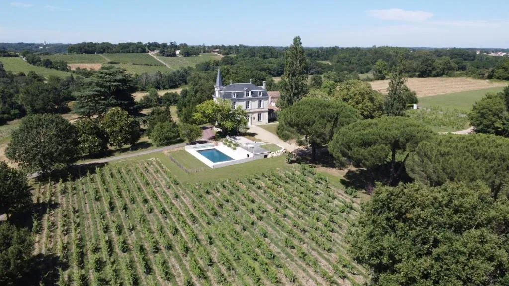 Château Courtade-Dubuc, gîte 4 personnes à Camblanes-et-Meynac, photo 2