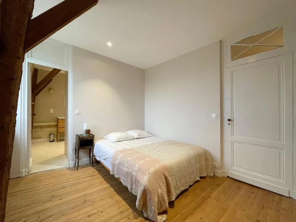 Château Courtade-Dubuc, gîte 4 personnes à Camblanes-et-Meynac, photo 7