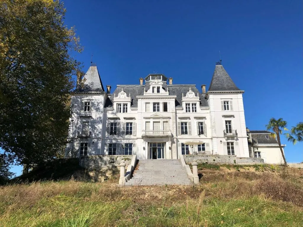 Château d'Arbérats, chambre ou suite de château à Arbérats-Sillègue