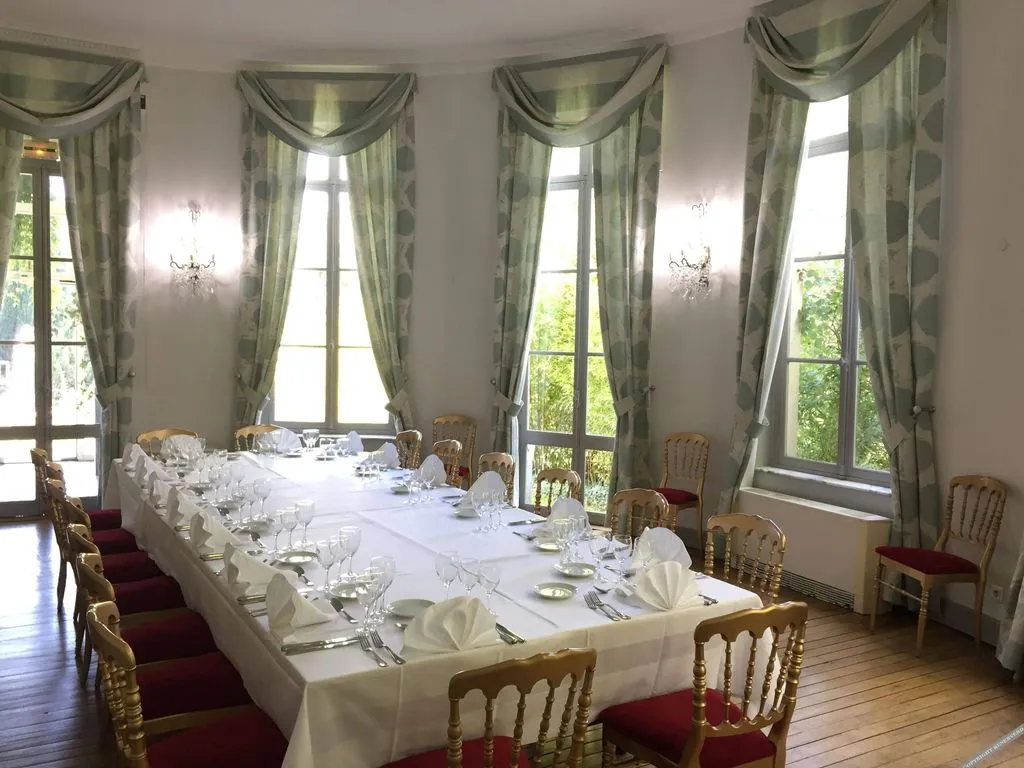 Château d'Aubry à Aubry-du-Hainaut, photo 5