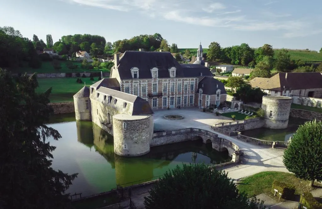 Château d'Étoges, chambre ou suite de château à Étoges