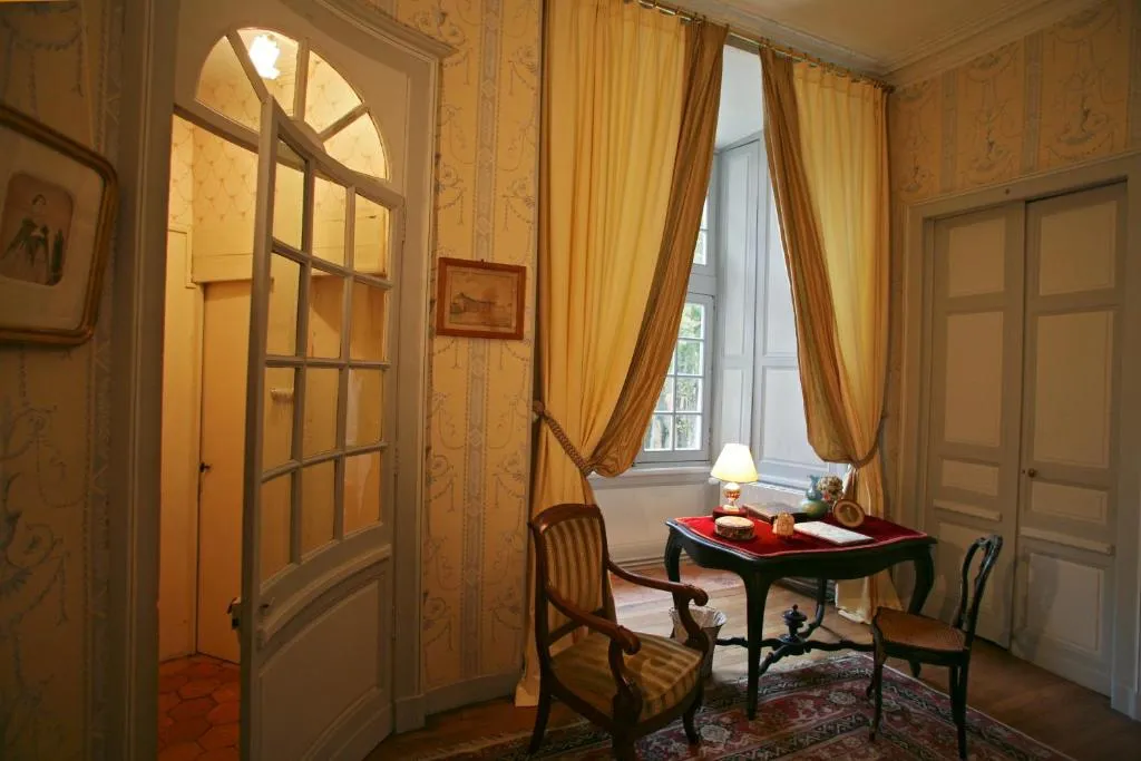Château de Beaujeu à Sens-Beaujeu, photo 4