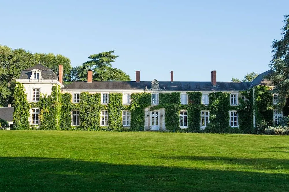 Château de Beaumont-Pied-de-Bœuf, château entier à Beaumont-Pied-de-Bœuf
