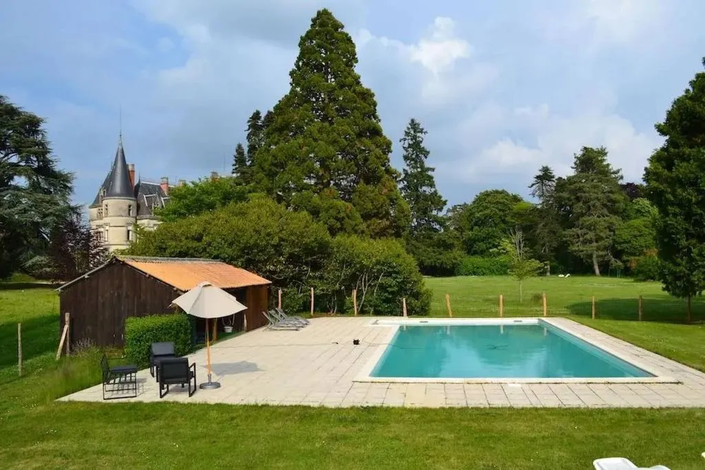 Château de Boisrenault, chambre ou suite de château à Saint-Lactencin