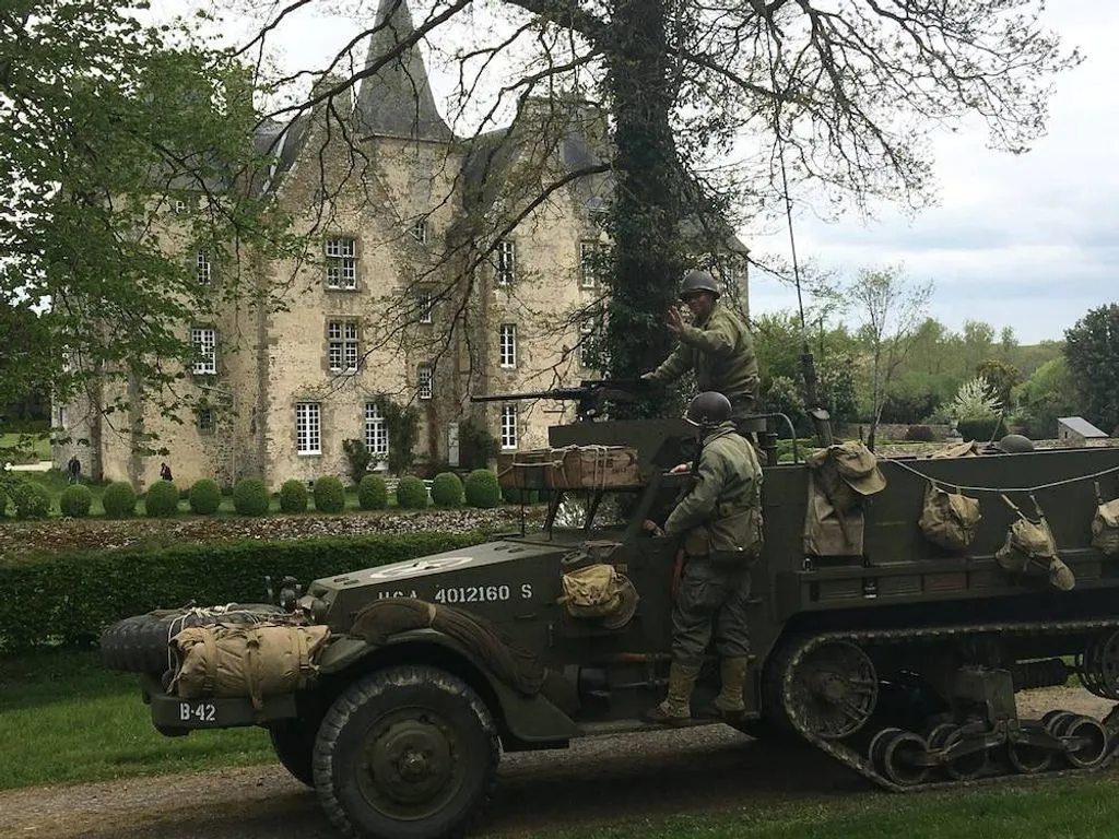 Château de Bourgon à Montsûrs, photo 4