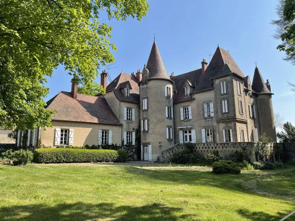 Château de Bruges, chambre ou suite de château à Lapeyrouse