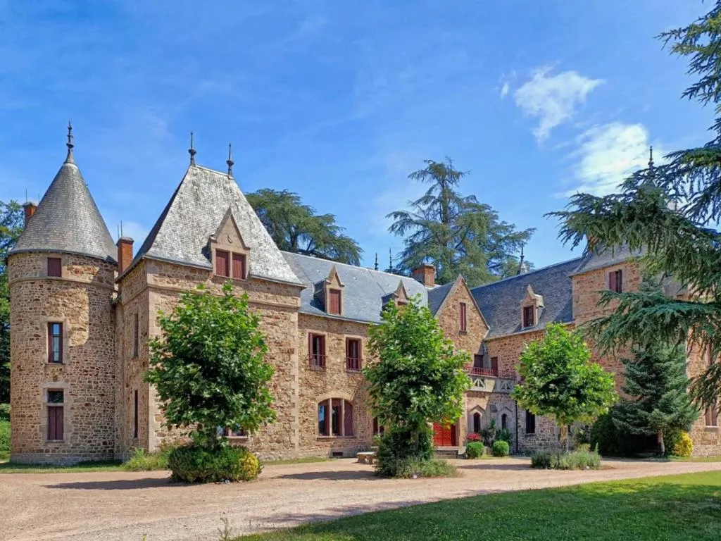 Château de Bussolles, château entier à Barrais-Bussolles