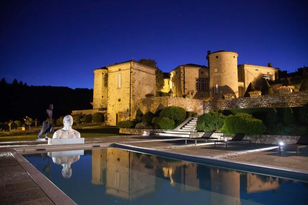 Château de Cachard, chambre ou suite de château à Boffres