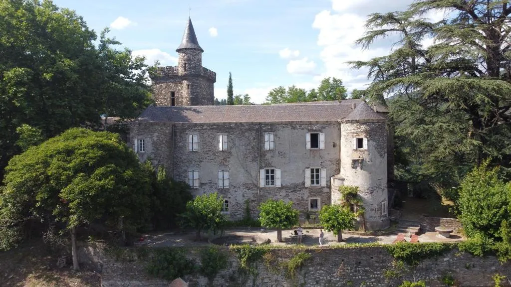 Château de Cambiaire, chambre ou suite de château à Saint-Étienne-Vallée-Française