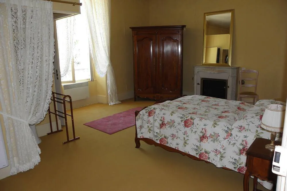 Château de Chalivoy-la-Noix à Charly, photo 3