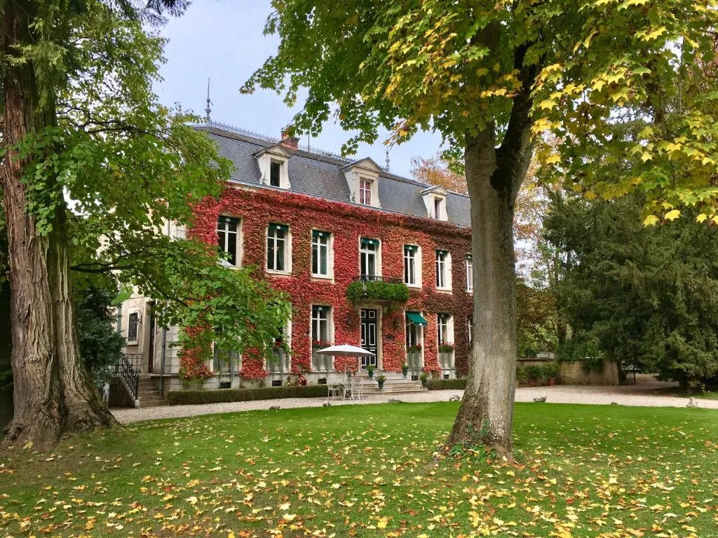 Château de Challanges, chambre ou suite de château à Beaune