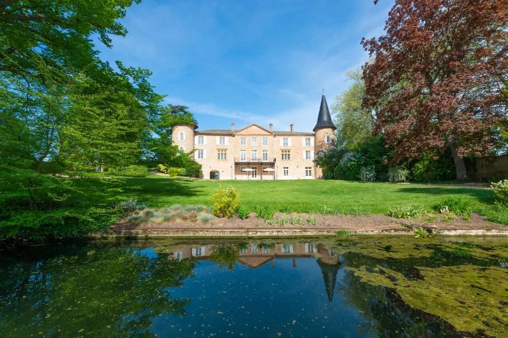 Château de Champ-Renard, gîte de château à Blacé