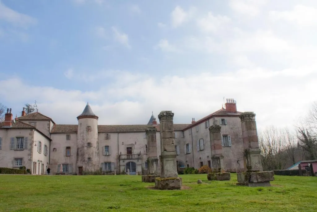 Château de Chantelauze, chambre ou suite de château à Olliergues