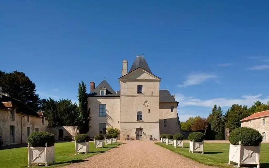 Château de Chargé, chambre ou suite de château à Razines
