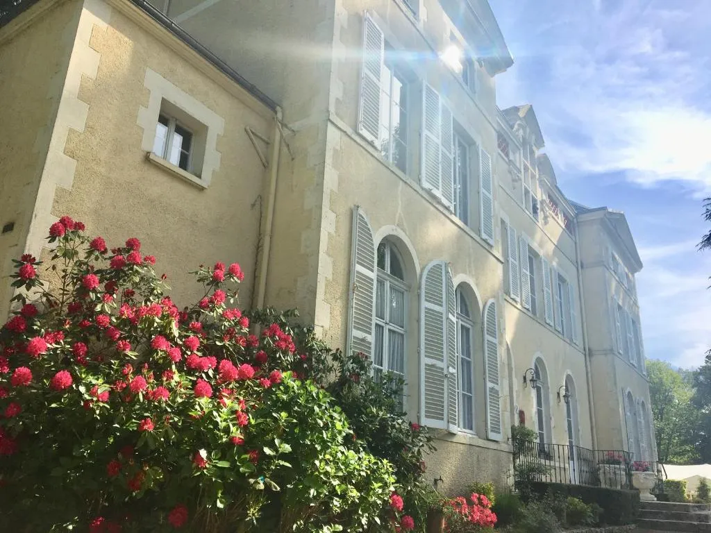 Château de Chicamour, chambre ou suite de château à Sury-aux-Bois