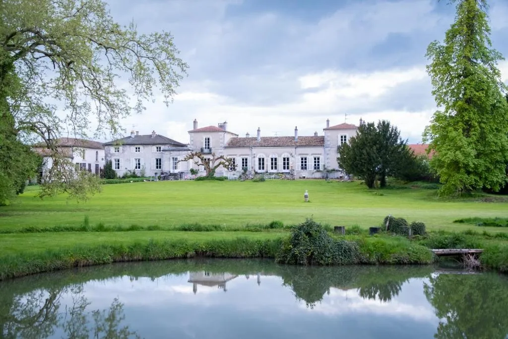 Château de Choloy, chambre ou suite de château à Choloy-Ménillot