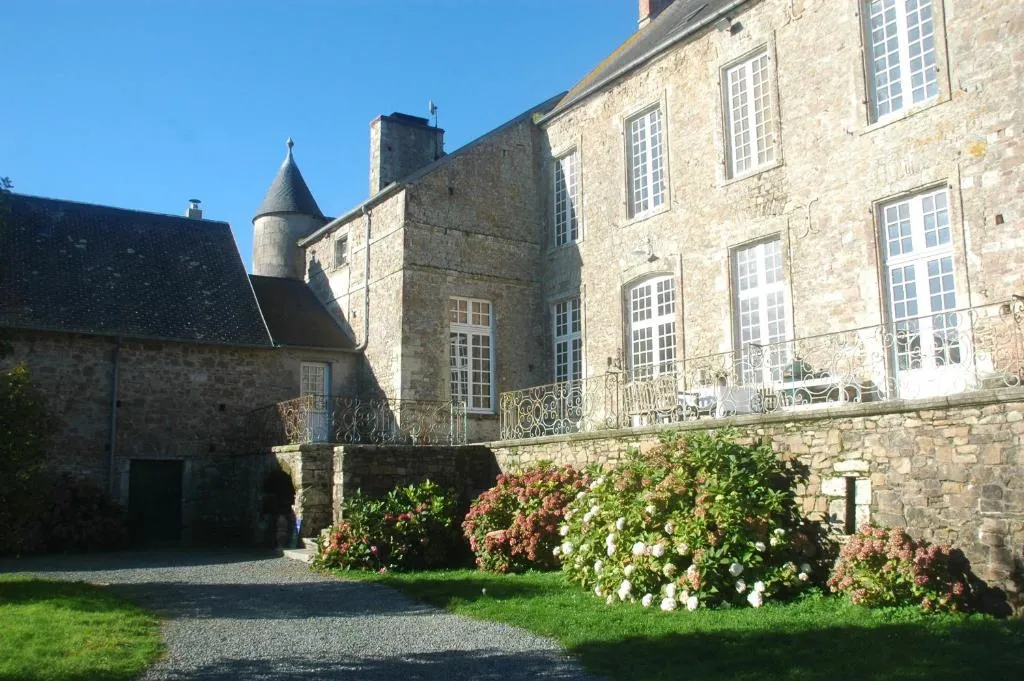 Château de Claids, chambre ou suite de château à Saint-Patrice-de-Claids