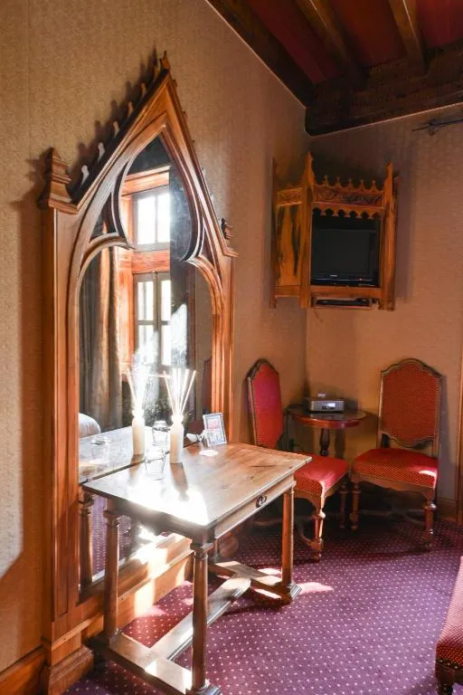 Château de Codignat à Bort-l'Étang, photo 4