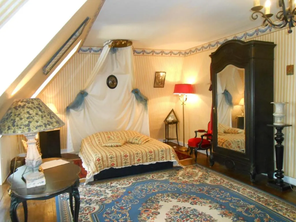 Château de Courbelimagne à Raulhac, photo 7