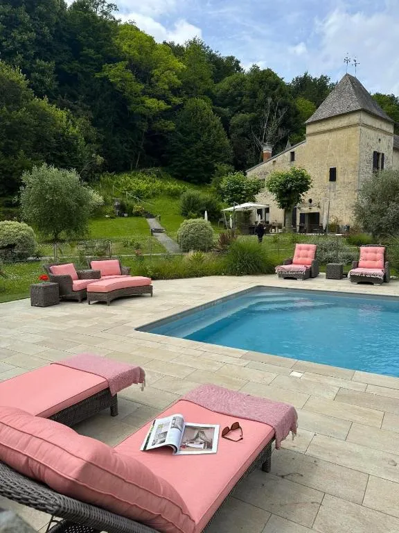 Château de Courtebotte à Saint-Jean-de-Blaignac, photo 2