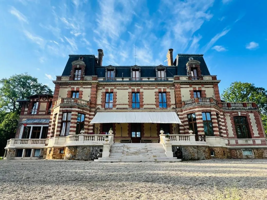Château de Crènille à Chaumes-en-Brie, photo 2