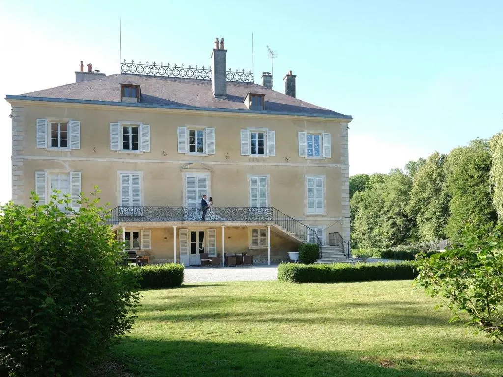 Château de Crespy, chambre ou suite de château à Crespy-le-Neuf