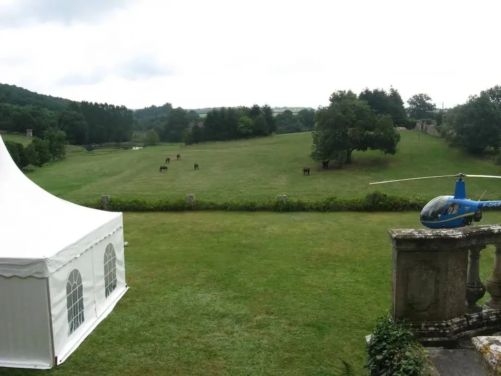 Château de Flée, chambre ou suite de château à Le Val-Larrey