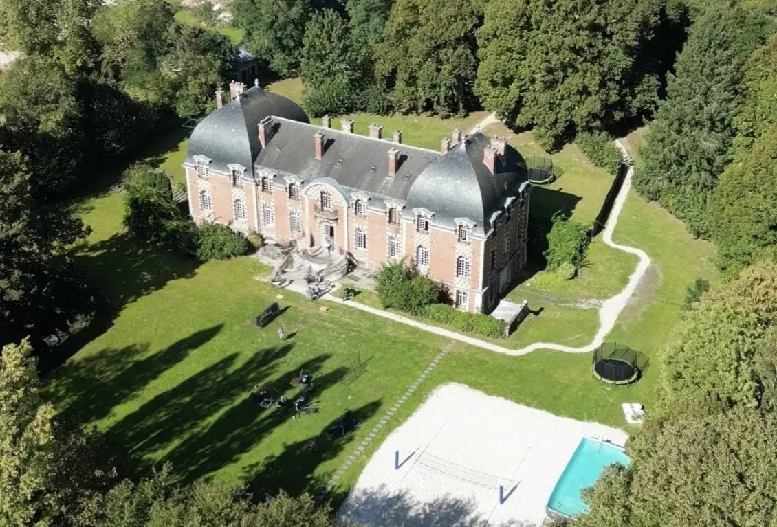 Château de Goyencourt, château entier à Goyencourt