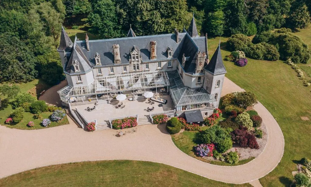 Château de Kervoazec, chambre ou suite de château à Saint-Goazec