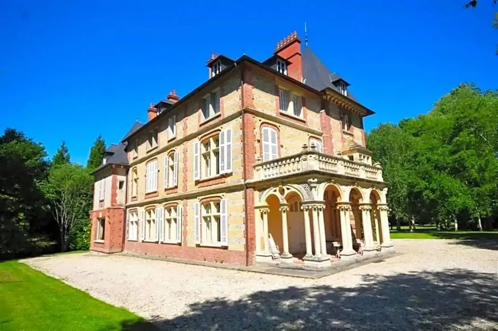 Château de la Bribourdière, chambre ou suite de château à Putot-en-Auge