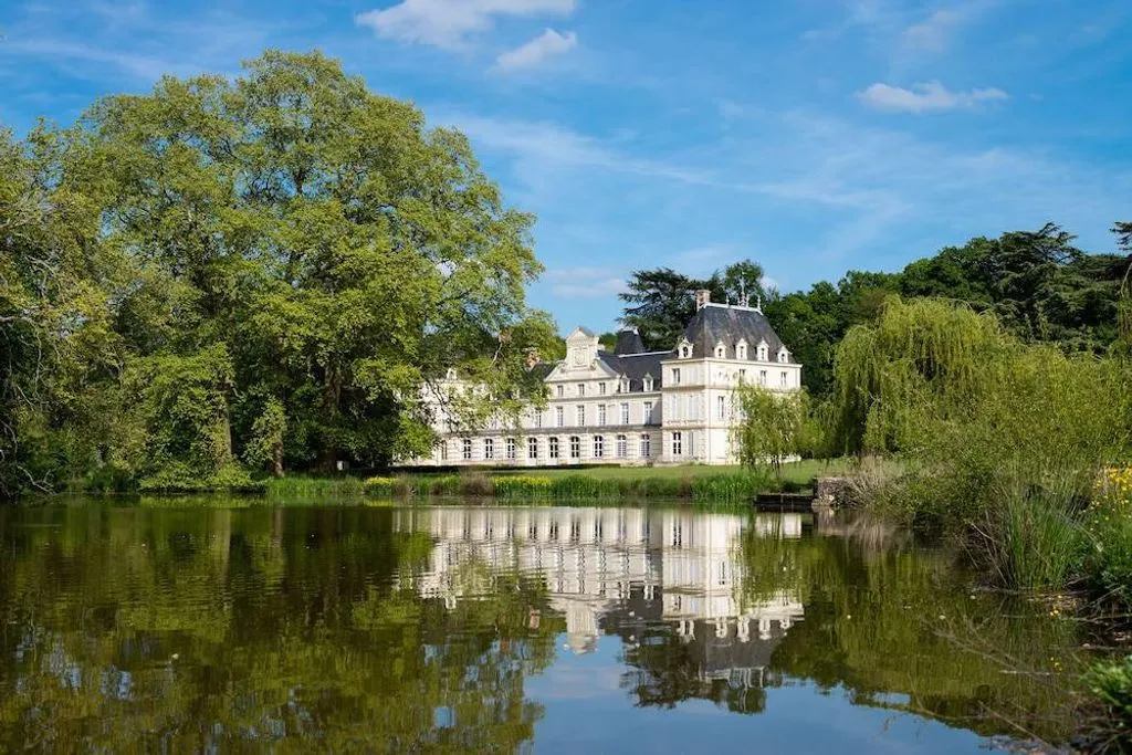 Château de la Buronnière, chambre ou suite de château à Juvardeil