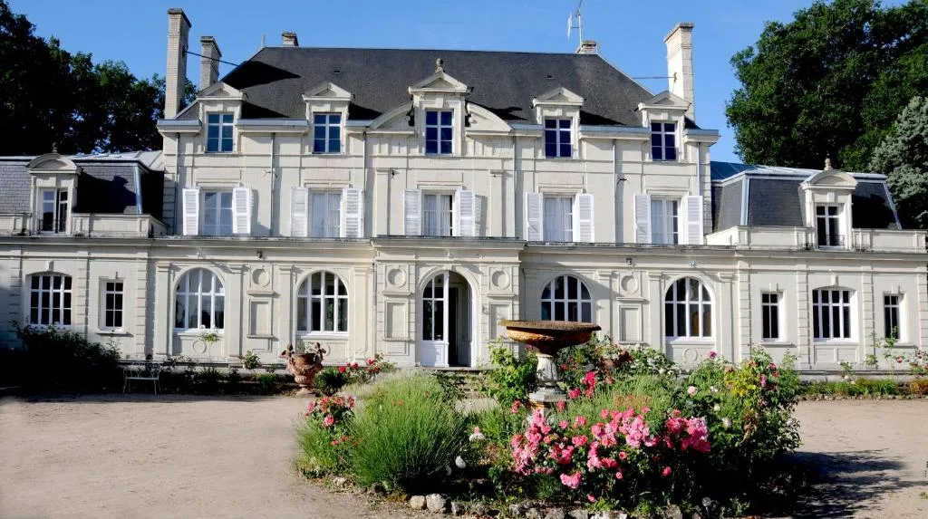 Château de la Chaussée, gîte de château à Brain-sur-Allonnes