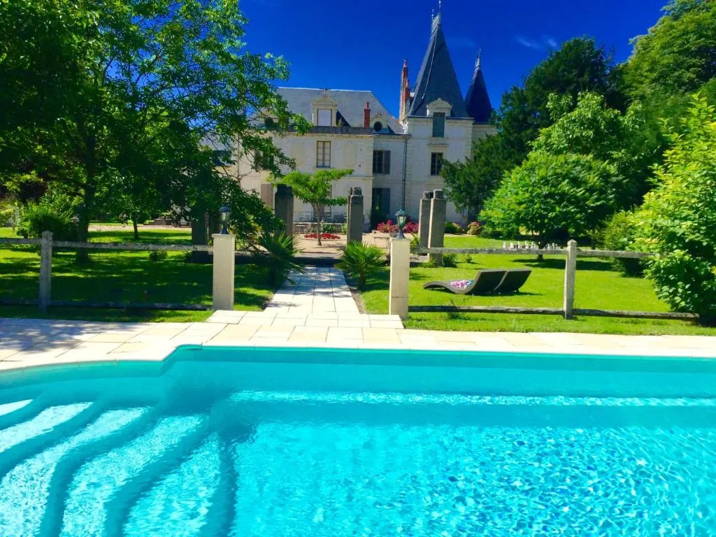 Château de la Coutancière, chambre ou suite de château à Brain-sur-Allonnes