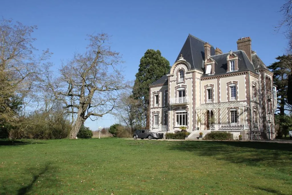 Château de la Folie, chambre ou suite de château à Trie-Château