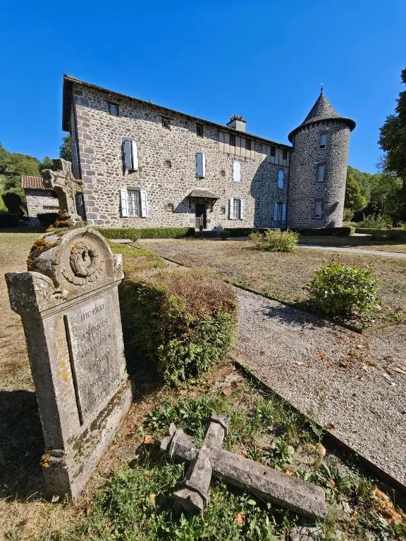 Château de la Moissetie, chambre ou suite de château à Aurillac
