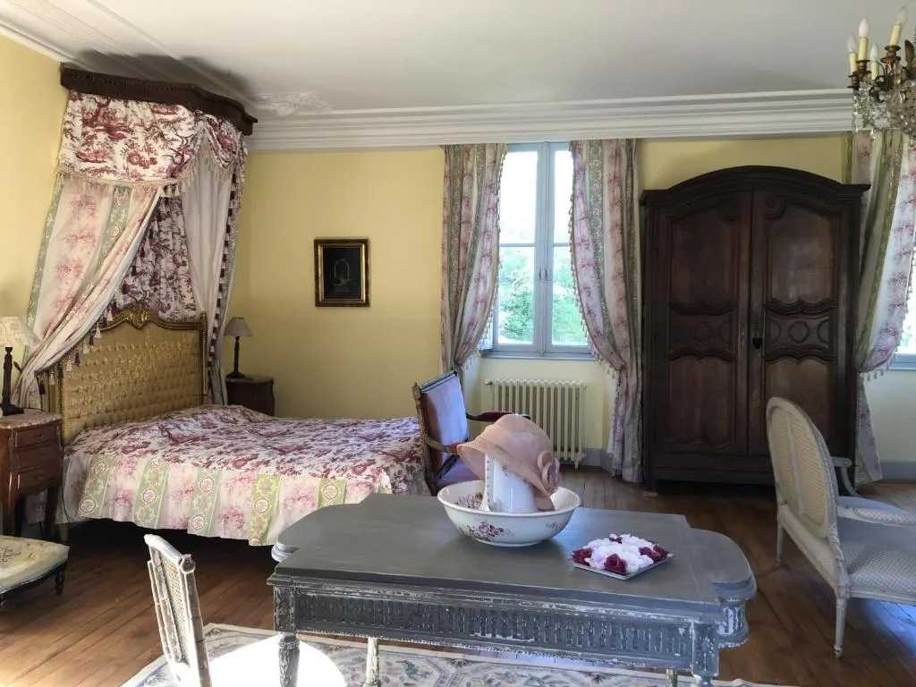 Château de la Mothe à Saint-Cyr-des-Gâts, photo 2