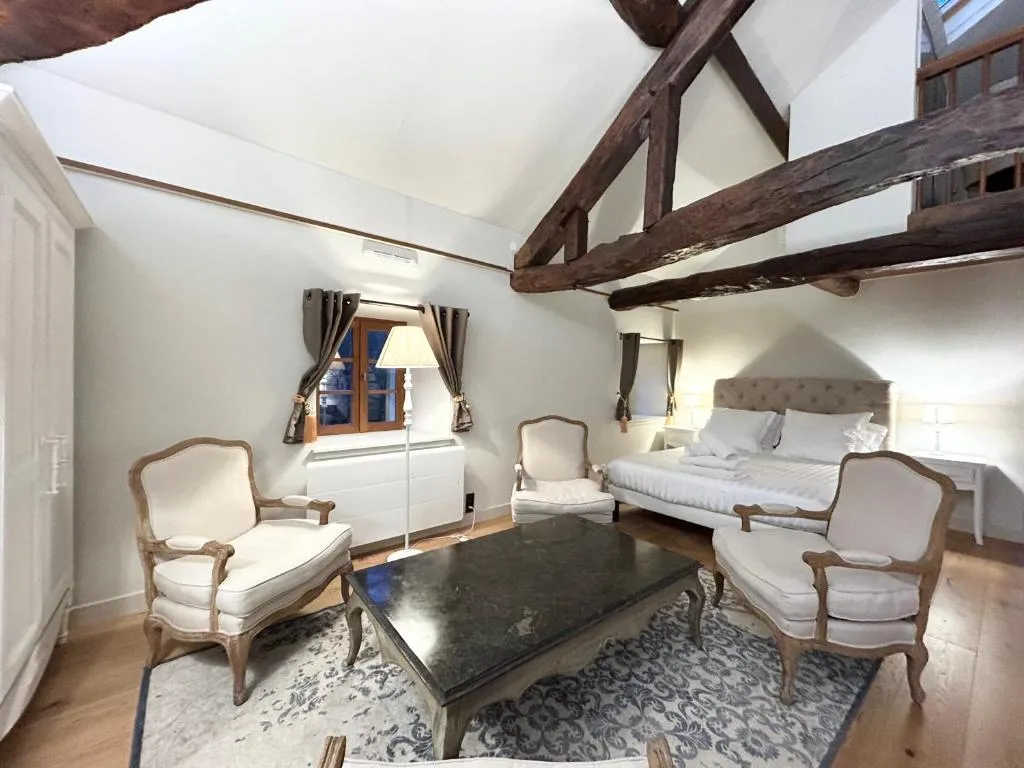 Château de la Rive, Suite des Coteaux à Cruet, photo 6