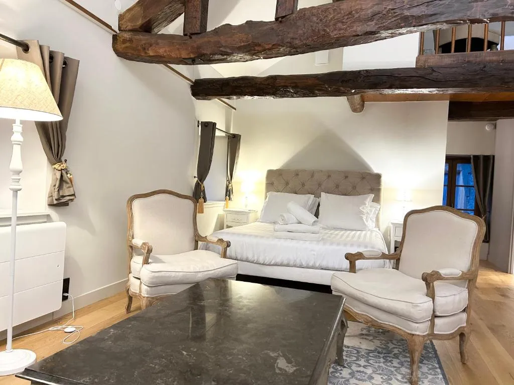 Château de la Rive, Suite des Coteaux à Cruet, photo 7