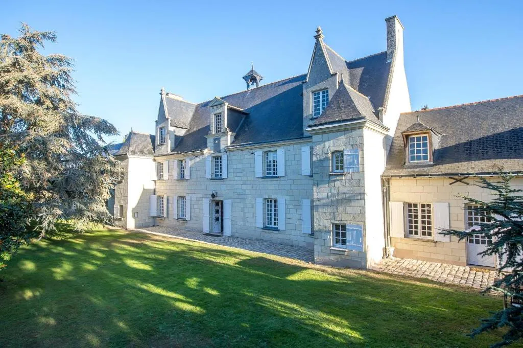 Château de la Ronde, chambre ou suite de château à Vivy